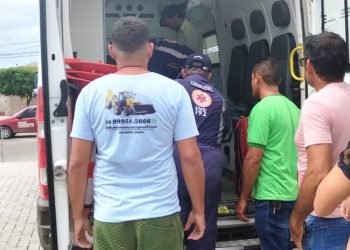 Segurança sofre várias fraturas após acidente de moto