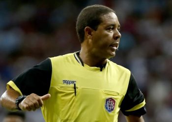Baianão – Emerson Ricardo apita a grande final entre Bahia x Vitória