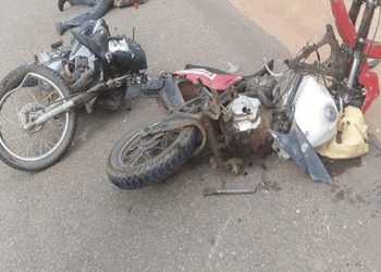 Colisão envolvendo motocicletas deixa dois mortos na BA 421