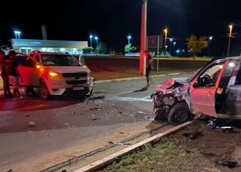 Motorista de Palio morre em colisão com S10