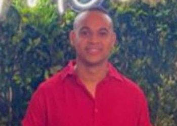 Preso o suspeito de tentativa de duplo feminicídio em Coité. Ele quebrou um computador de Delegacia durante audiência de custódia