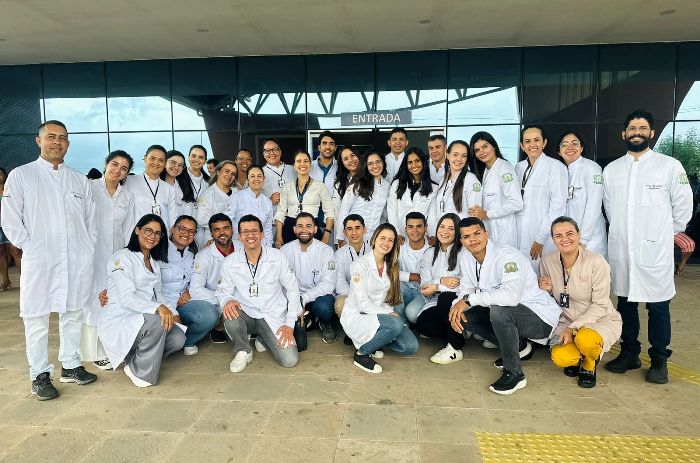 FARESI – Alunos do Curso de Medicina têm visitado importantes setores de saúde na região