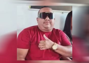 Homem morre após ser picado por abelha enquanto tomava sorvete em agência bancária