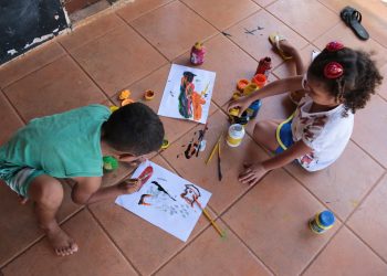 Bahia tem mais de 220 crianças aguardando por adoção