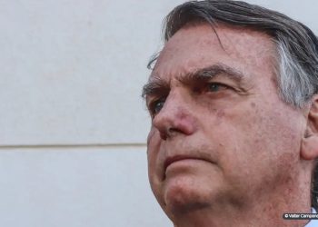Bolsonaro é levado a SP para tratar erisipela e obstrução intestinal