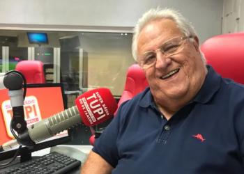 Morre aos 87 anos o comentarista esportivo Washington Rodrigues, o Apolinho