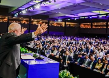 Lula anuncia medidas para aliviar cofres de prefeituras