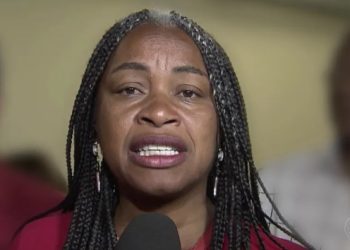 Deputada estadual relata ‘abordagem policial violenta’ sofrida em Salvador: ‘Por um triz, não está todo mundo morto’