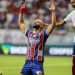 Thaciano marca, Bahia bate o Bragantino e se mantém em 2º no Brasileiro