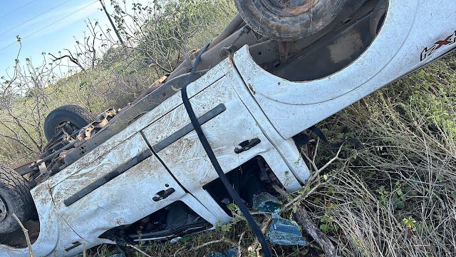 Integrantes de banda de forró sofrem acidente na BA 220 após show na zona rural de Jaguarari