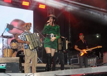 Caciques do Nordeste leva o autêntico forró ao Arraiá das Pedras em Teofilândia