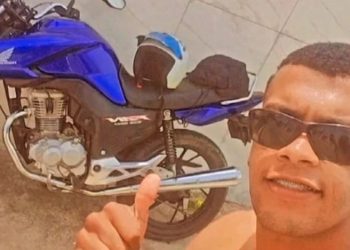 Entregador de delivery morre ao colidir moto em cavalo na BA 131