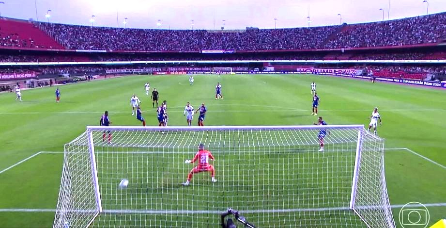 Bahia perde para o São Paulo, mas se mantém no G4 do Brasileirão