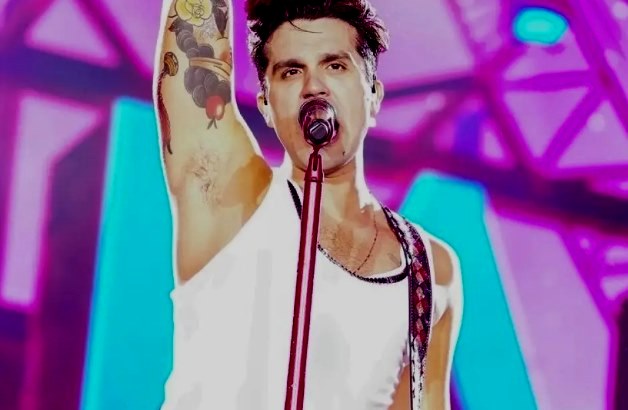 Luan Santana reaparece após internação e define data de retorno aos palcos