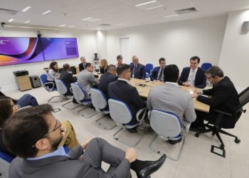 Projeto promove ressocialização de detentos via trabalho de descaracterização de mercadorias apreendidas