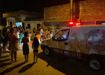 Homem cai de moto ao passar por quebra-mola no Povoado Boa Vista