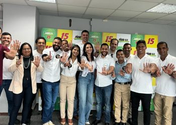 Pré-candidato a prefeito de Riachão do Jacuípe Esaú Silva apresenta Rita Carneiro pré-candidata a vice