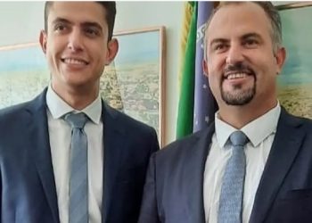 Deputado federal baiano transfere mais de R$ 11 milhões em emendas pix para município governado pelo filho