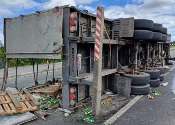 Homem morre após sofrer mal súbito enquanto saqueava carga de cerveja na BR 116