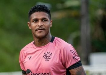 Após agressões de organizada, Vitória decide emprestar Rodrigo Andrade