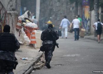 Mortes por intervenção policial quase triplicam em 10 anos no país