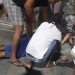 Homem é socorrido após sofrer agressões físicas e pedradas no centro da cidade