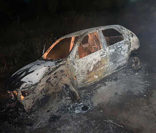 Carro envolvido em acidente que deixou um morto e um ferido na BA 416 é incendiado