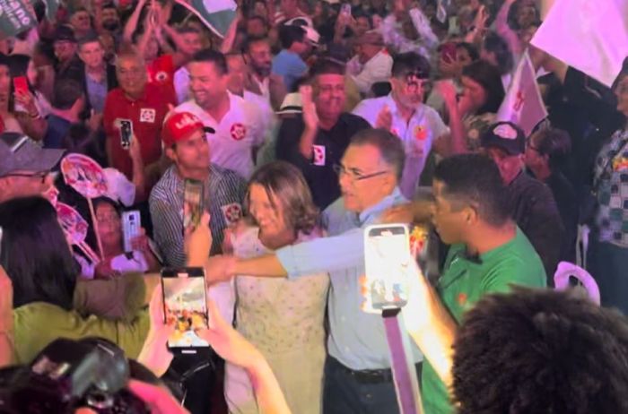 Coité – Em convenção do PT e partidos aliados, Assis e Perpétua são apresentados como pré-candidatos a prefeito e vice