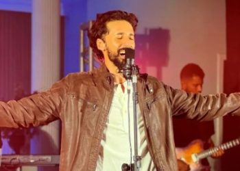 Cantor gospel Acácio Ferran anuncia lançamento de seu primeiro EP