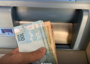 Cidadão encontra R$ 2.400 em caixa eletrônico do BB em Coité e procura dona pra devolver