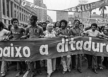 Em cerimônia póstuma, alunos da USP mortos na ditadura são diplomados