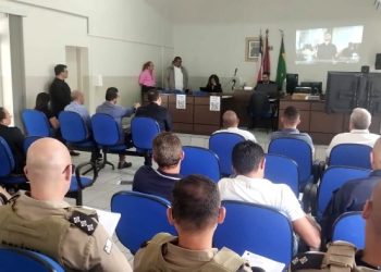 Juiz reúne políticos de Queimadas e Nordestina para reforçar proibição de motos sem escapamento e ‘paredões’