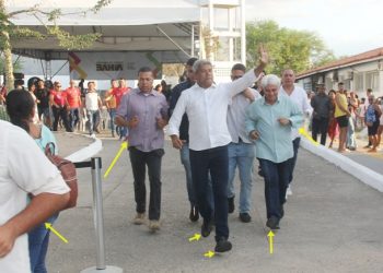 ‘Poucas e boas’ sobre a visita do governador à Santaluz