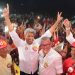 Jerônimo participa de comício de Derivaldo em Irará “por gratidão”