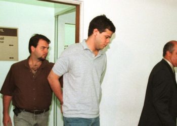 Atirador que matou 3 em cinema de SP deixa prisão após 25 anos