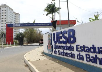 Uefs, Uesb e Uesc aceitam proposta do governo. Repasses para Uebas devem chegar a R$ 2,3 bi em 2024