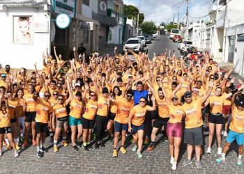 Clínica Humana’mente realiza corrida pelas ruas de Coité para celebrar o Setembro Amarelo