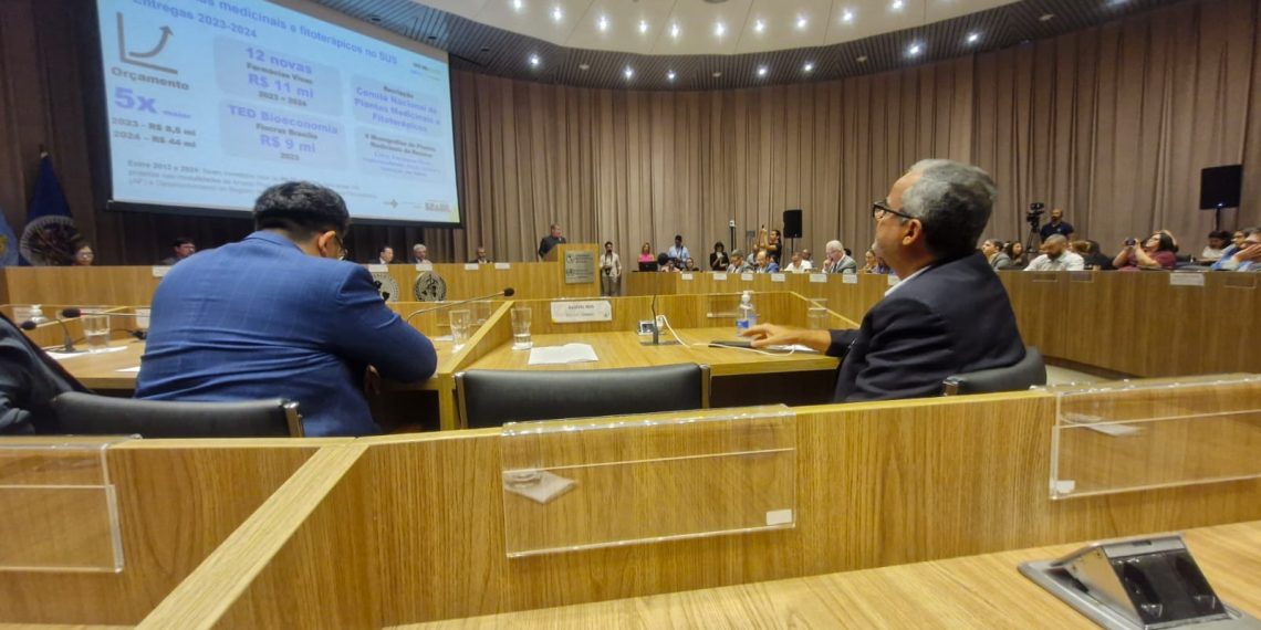Brasil oficializa primeira Macrorregião Interestadual de Saúde entre Pernambuco e Bahia