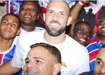 Com presença de Fernandão, Bahia promove encontro de torcedores no Rio de Janeiro