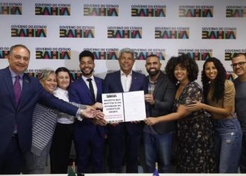 Governador Jerônimo Rodrigues institui o Dia Estadual da Juventude Cristã no Estado