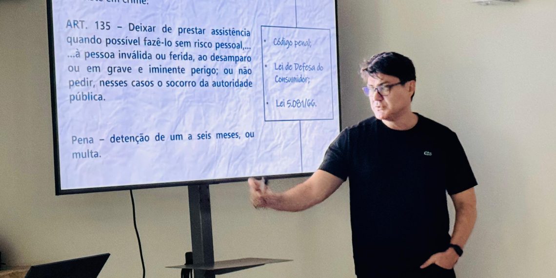 FARESI realiza evento sobre emergências médicas no consultório odontológico