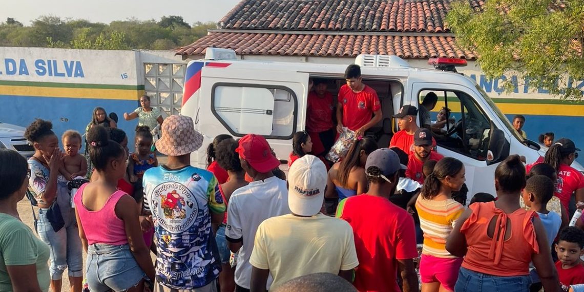 Coité – Águia Resgate realiza ação social com entrega cerca de 300 presentes a criançada