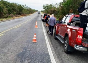 Homem e mulher ficam feridos em acidente de moto na BR 324 próximo a Vila Aparecida