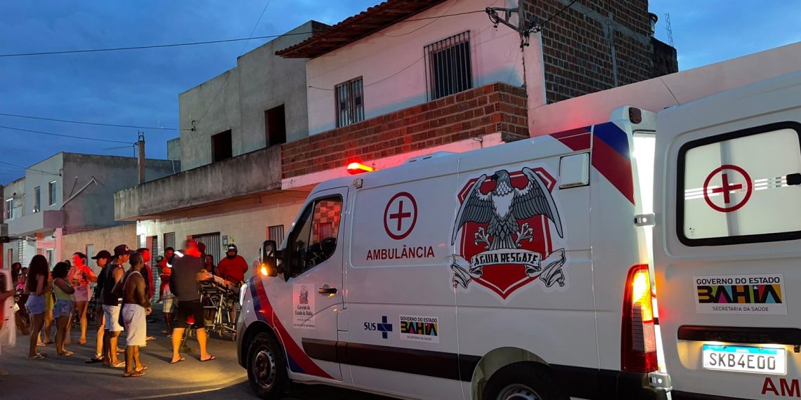 Águia Resgate presta socorro a dois graves acidentes envolvendo motocicletas no espaço de 1 hora