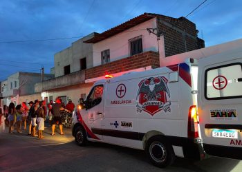 Águia Resgate presta socorro a dois graves acidentes envolvendo motocicletas no espaço de 1 hora