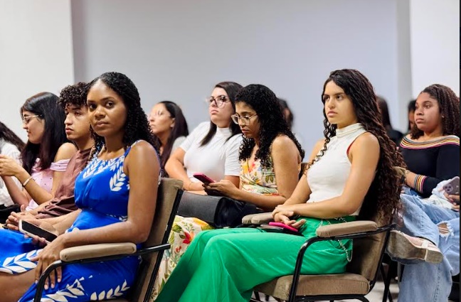 FARESI – IV Semana de Fisioterapia discute carreira e saúde da mulher
