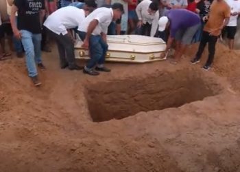 Comoção e dor marcaram os sepultamentos dos corpos dos quatro estudantes em Heliópolis. Veja o que sabe até agora