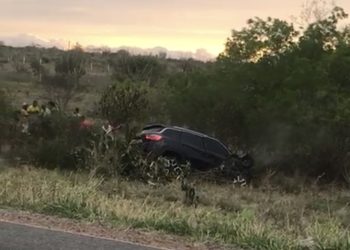 Secretário de Educação de Queimadas sofre acidente de carro na BA 120