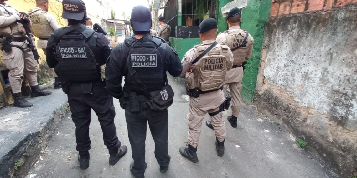 Operação Ártemis da FICCO Bahia e PM captura 35 integrantes de facções