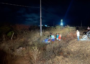 Homem fica ferido após perder o controle da motocicleta e descer ribanceira na BA 411. Águia Resgate prestou socorro